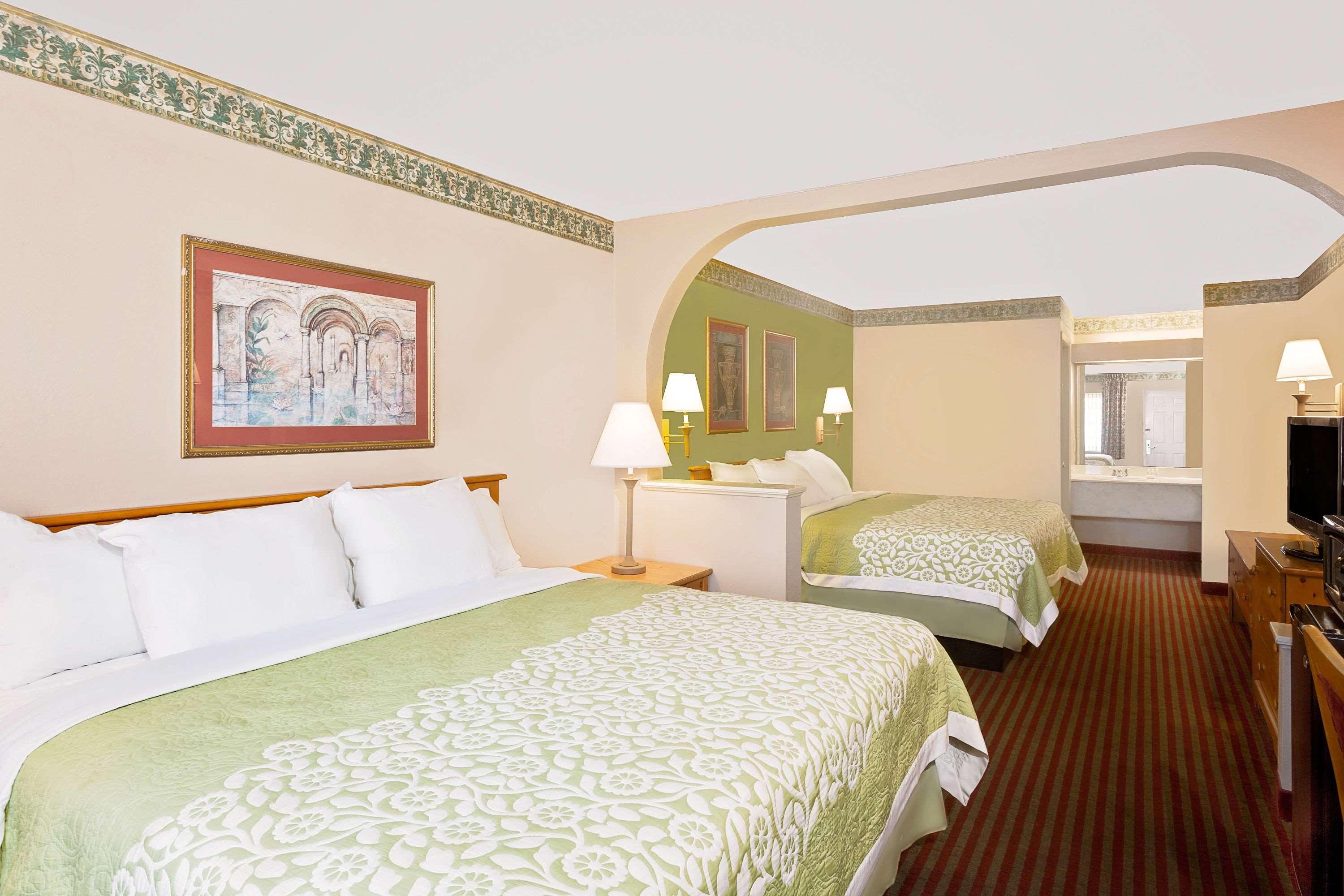 Days Inn & Suites By Wyndham Starkville Εξωτερικό φωτογραφία